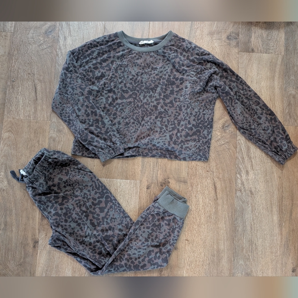 Lovestitch Camo Leopard Print Lounge Set